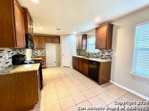 Building Photo - 4714 Acacia Hill