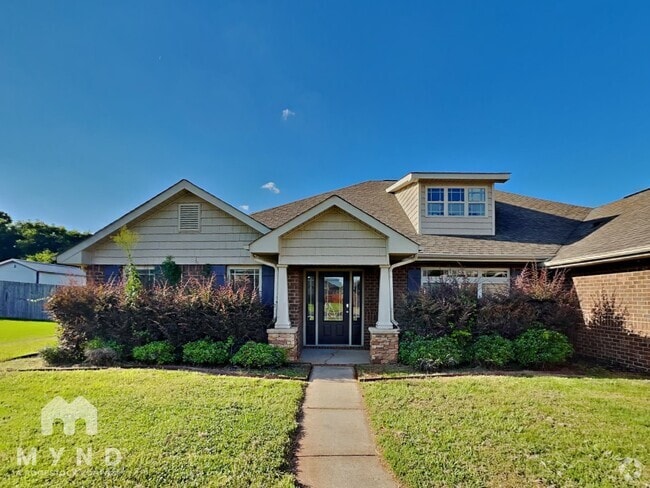 Building Photo - 24765 Rolling Vista Dr