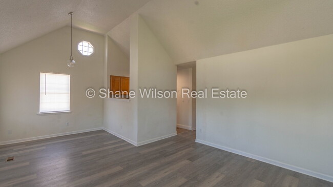 Building Photo - Newly renovated 3 BR / 1 BA for Lease!
