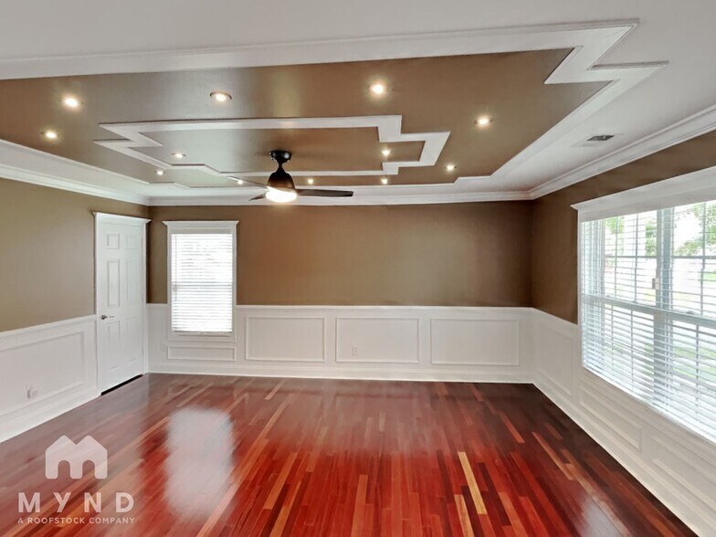Building Photo - 4727 Mortonhall Rd