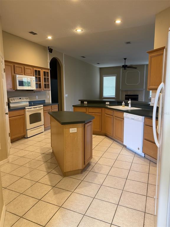 Building Photo - 6833 Hidden Glade Pl