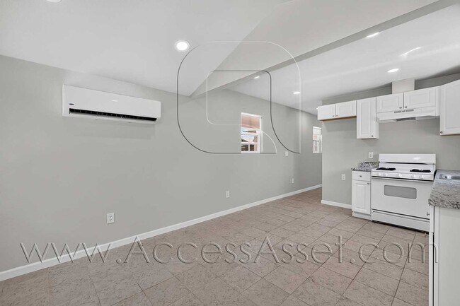 Building Photo - 23963 Lodge Dr