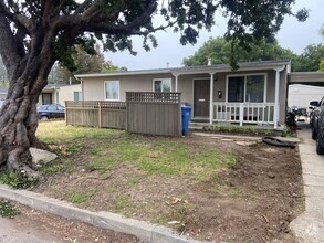 Building Photo - House and Studio for Lease - 4 Bed, 2 Bath...