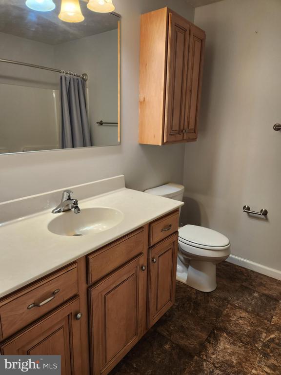 Building Photo - 28 Holler Rd