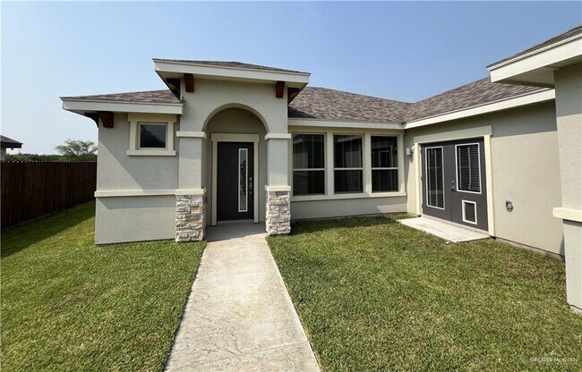 Primary Photo - 20 Oriole Dr