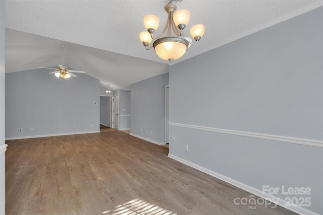 Building Photo - 6340 S Bend Ln