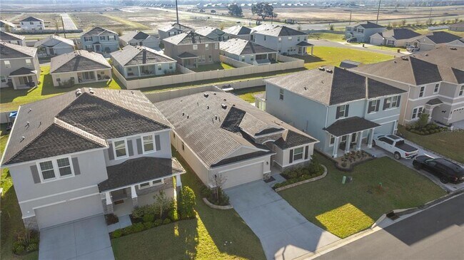 Building Photo - 8899 SW 50th Ave