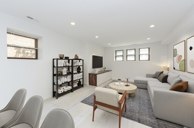 Building Photo - 3630 N Kimball Ave