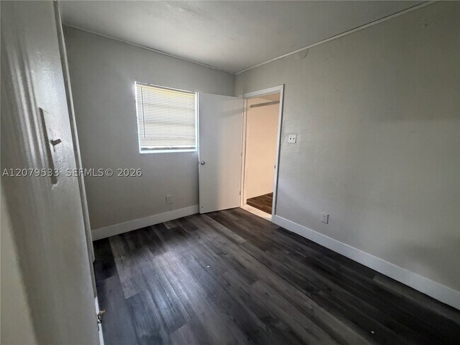 Building Photo - 2431 NW 9th St
