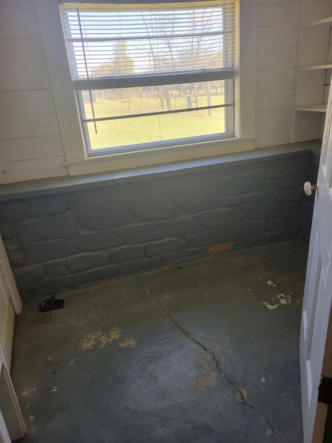 Building Photo - 6555 AR-252