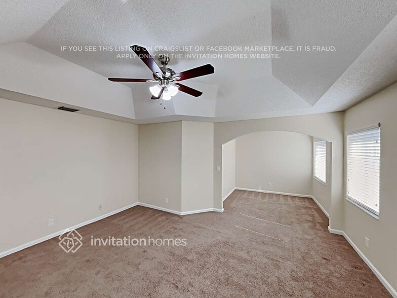 Building Photo - 5104 Heron Pl