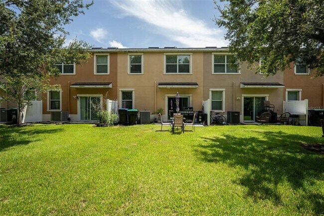 Building Photo - 11191 Savannah Landing Cir