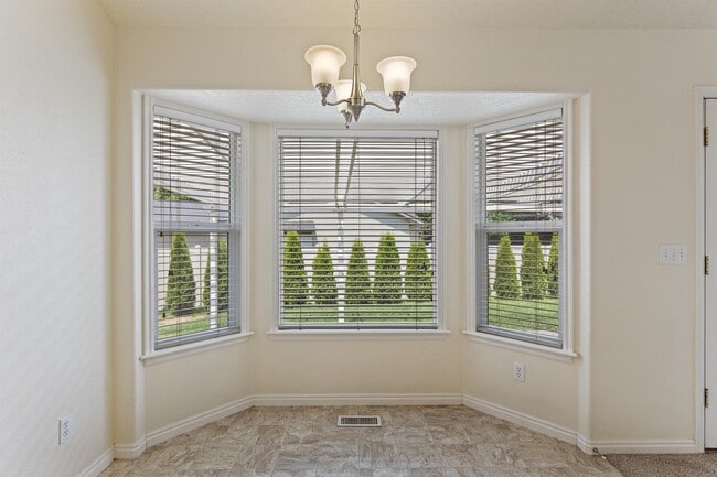 Building Photo - 7646 Cypress Ln