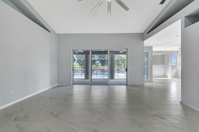Building Photo - A BOATER'S PARADISE WITH THIS STUNNING 3 B...