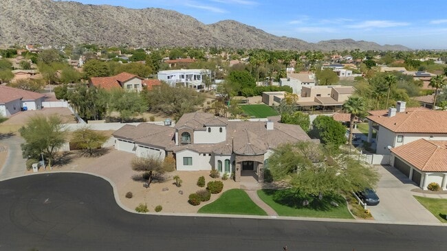 Building Photo - 3324 E Suncrest Ct