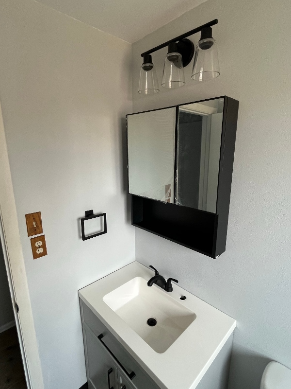 Building Photo - 2641 Lynwood Ln