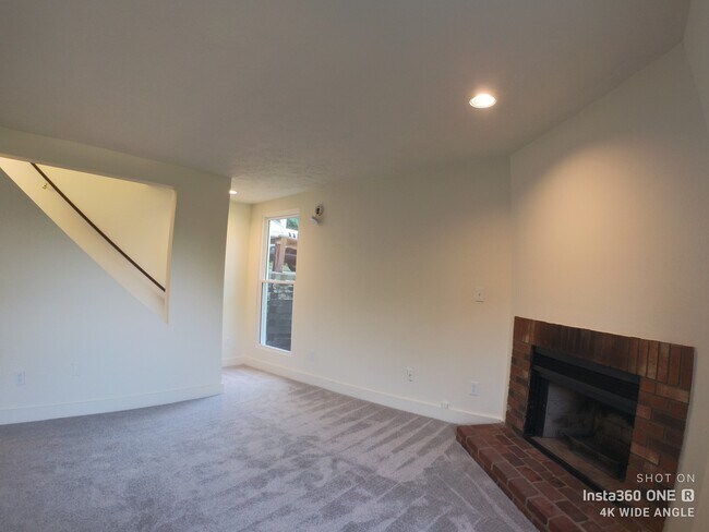 Living room - 3137 Josephine St