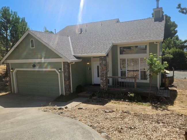 Primary Photo - 19055 Ravenhill Rd