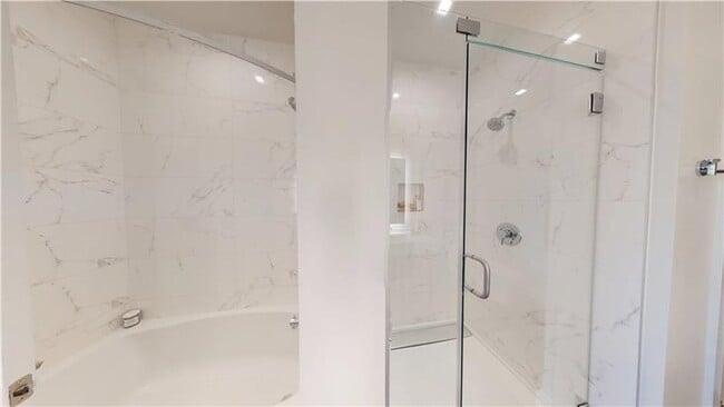 Building Photo - 2976 Blackburn St