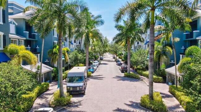 Building Photo - 250 NE 3rd Ave