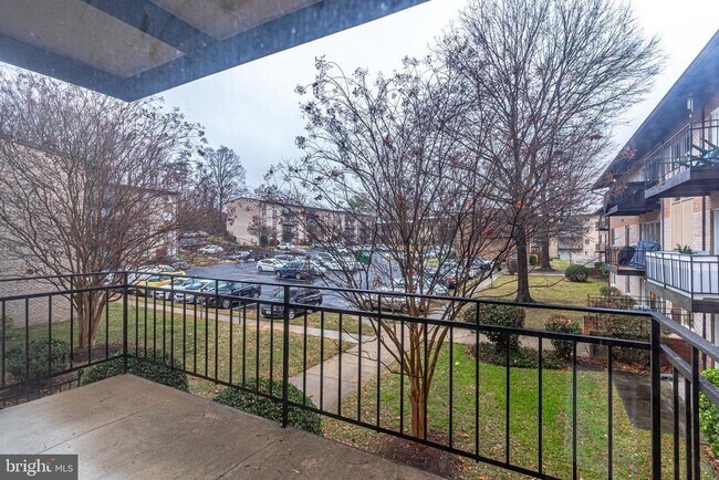 Building Photo - 4110 Mangalore Dr