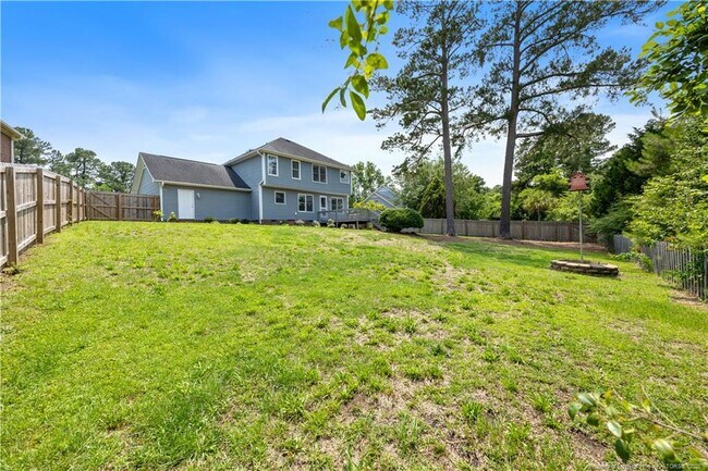 Building Photo - 3517 Gables Dr