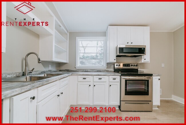 Building Photo - 1377 W Riviera Dr