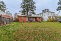 Building Photo - 2165 1/2 Telfair Street