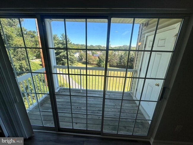 Building Photo - 14226 Hampshire Hall Ct