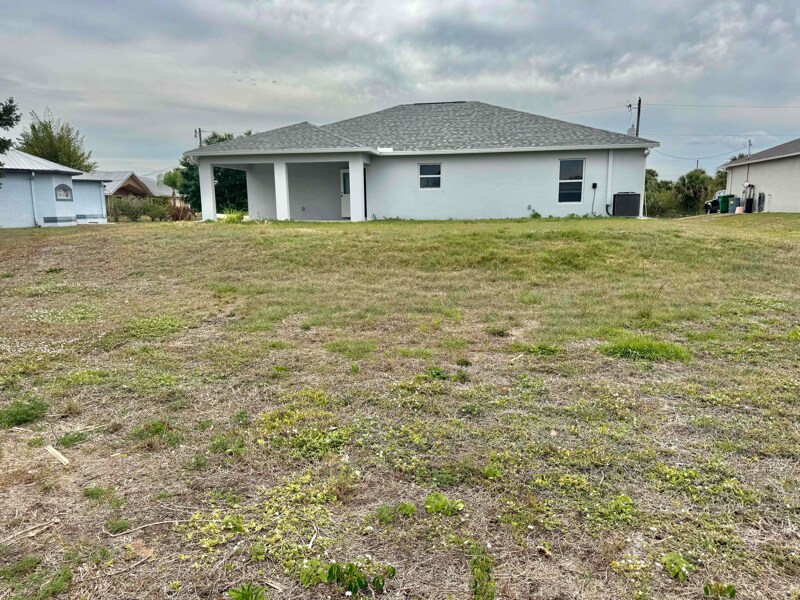 Building Photo - 8034 Grove Ct