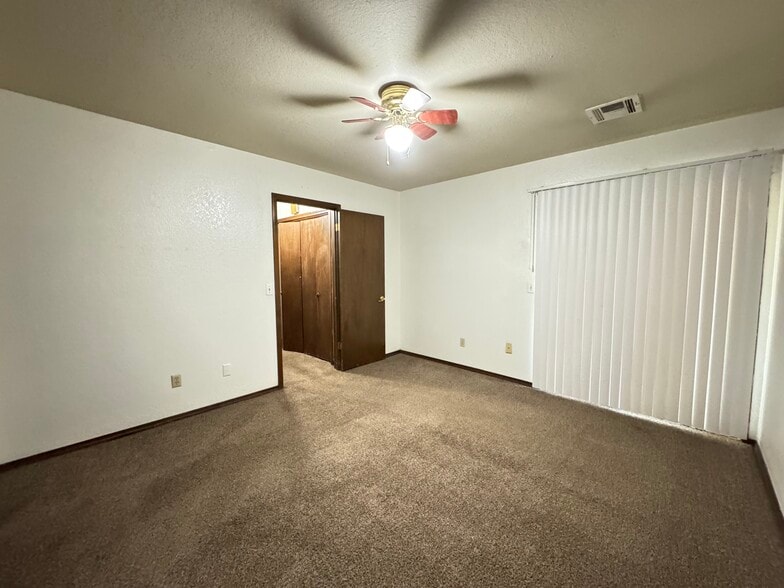 Building Photo - 4244 Wembleton Cir