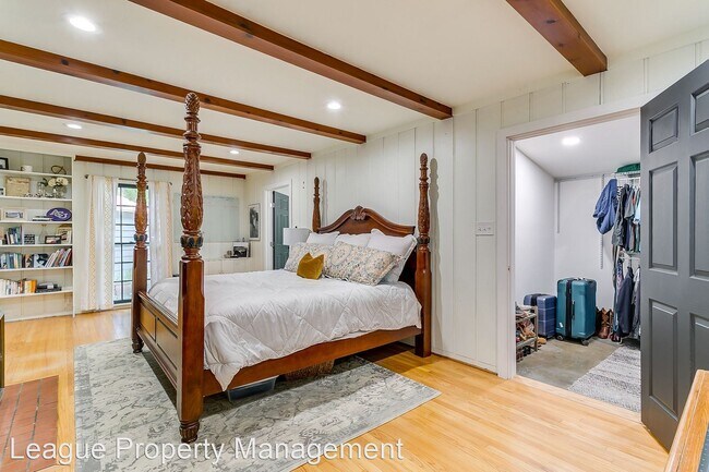 Building Photo - 4 br, 2 bath House - 621 Sam Calloway