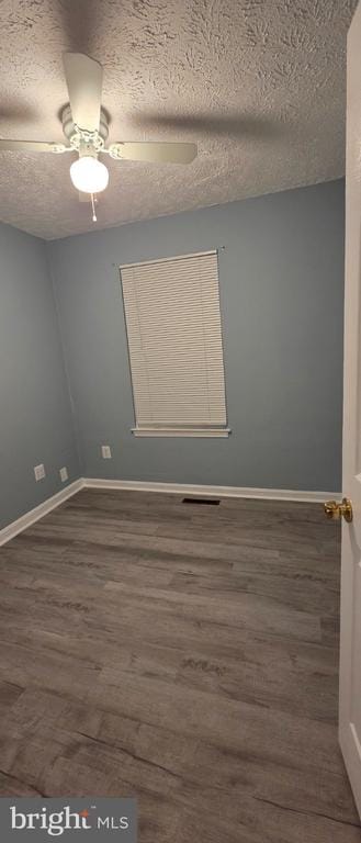 Building Photo - 323 Lindera Ct