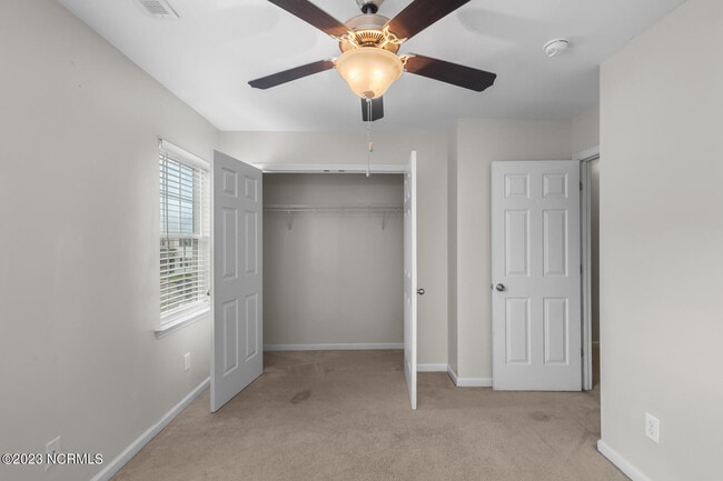 Building Photo - 9005 Banister Loop