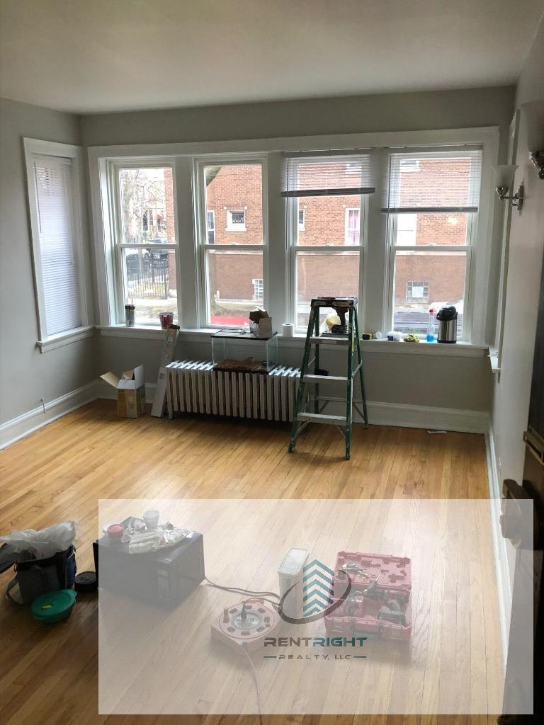 Building Photo - 3454 N Kedvale Ave