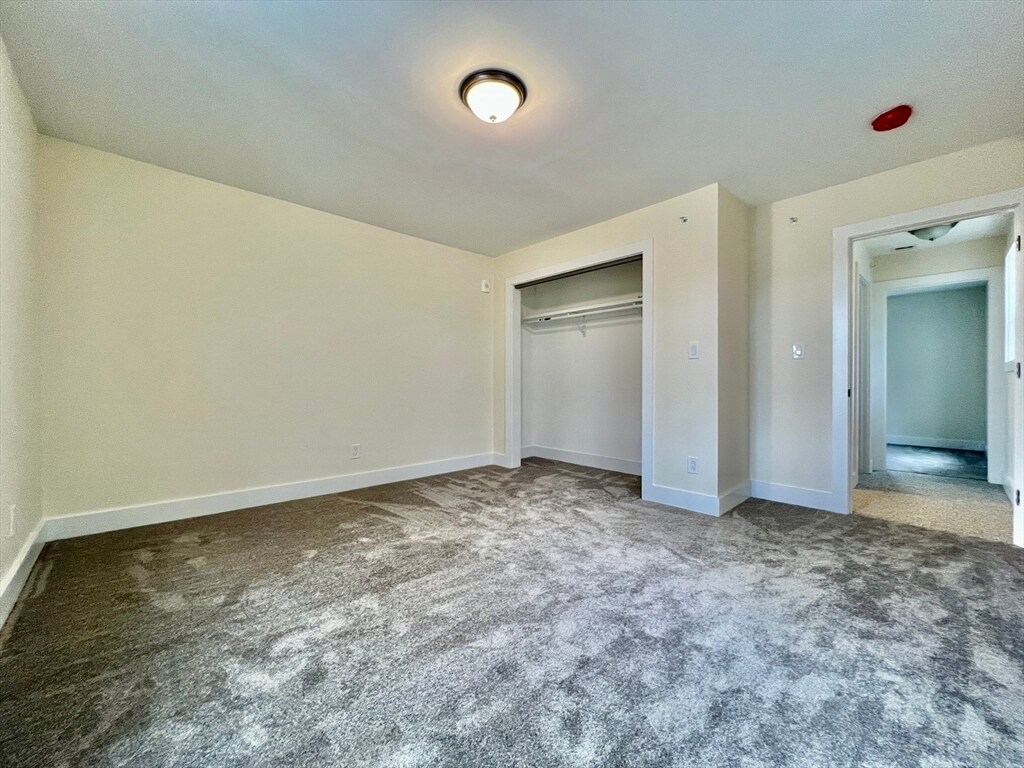 Building Photo - 13 Dalby St