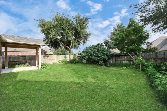 Building Photo - 28523 Pleasant Forest Dr