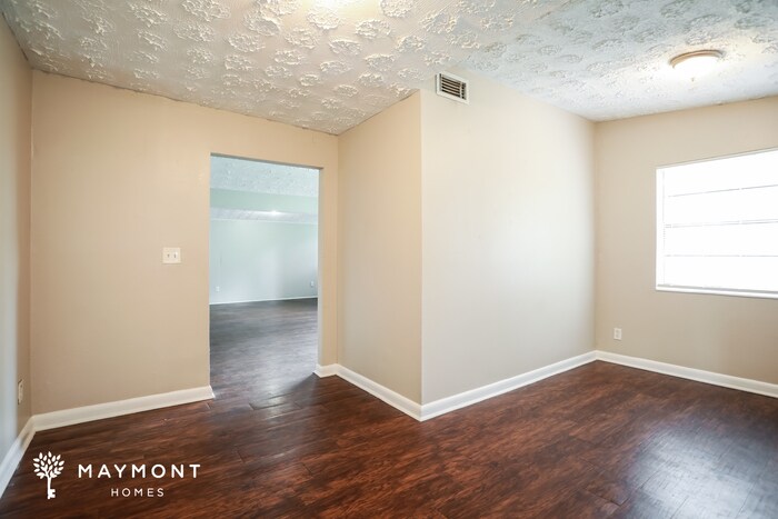 Building Photo - 8863 Yeoman Dr