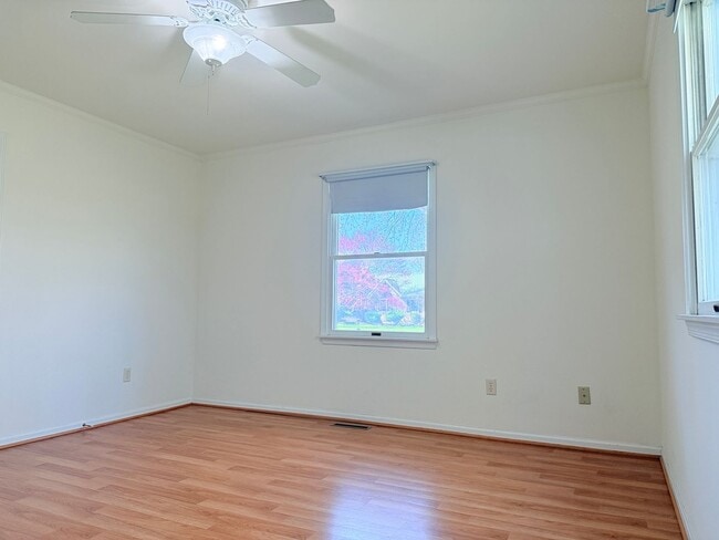 Building Photo - Welcome Home to Harrington: 3-Bedroom Oasi...