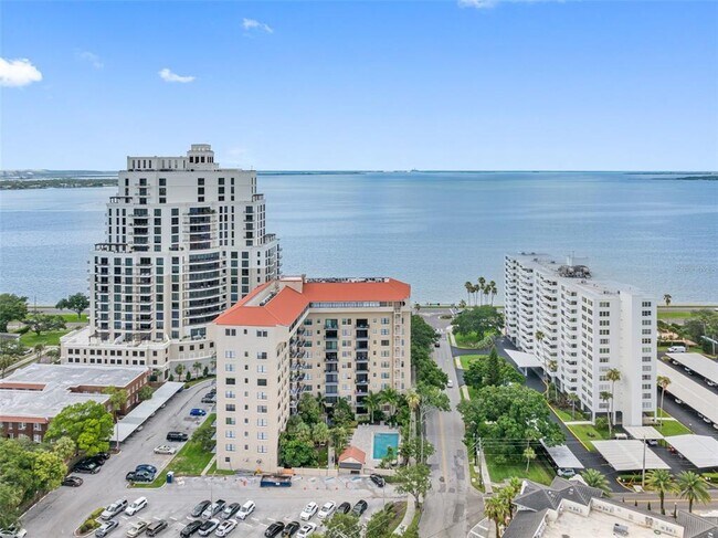 Building Photo - 2109 Bayshore Blvd