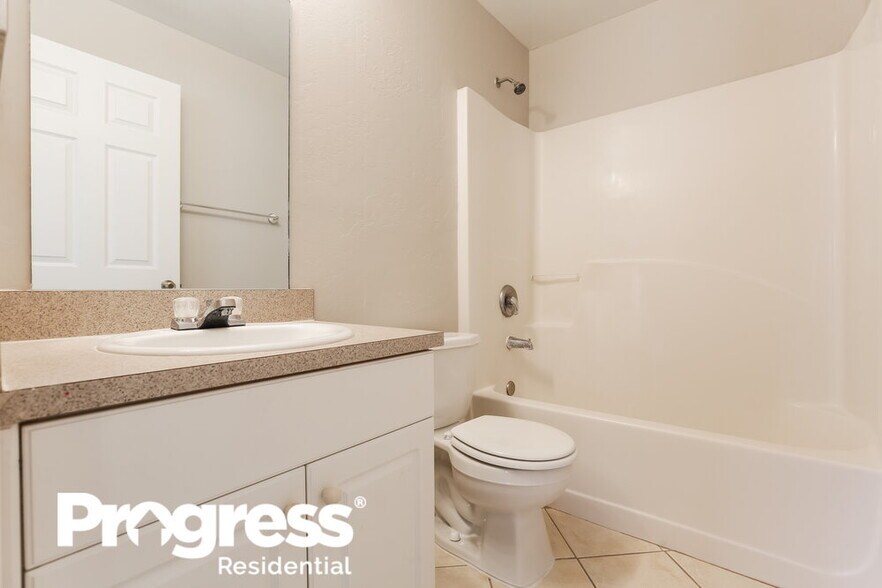 Building Photo - 2525 Mather Ln