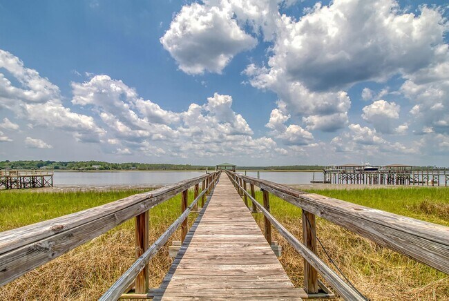 Building Photo - 4 Bedroom 4.5 Bath Home in Dunes West - Mt. Pleasant