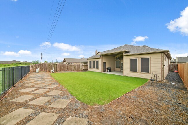Building Photo - 6614 Sterling Shores Ln