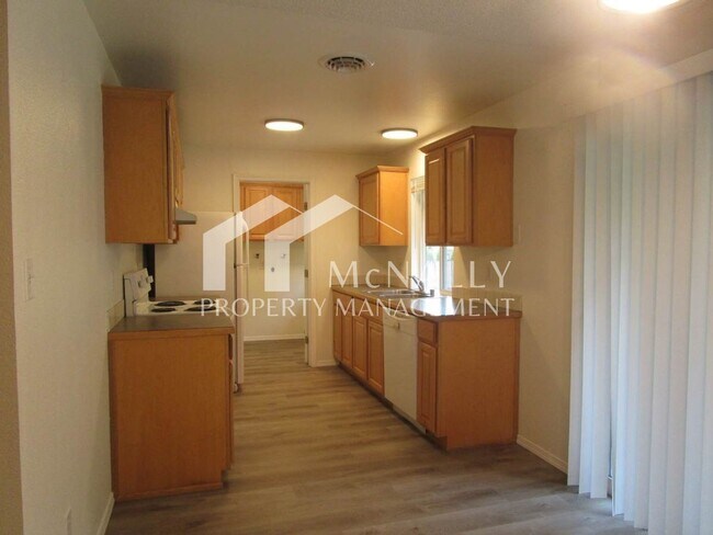 Building Photo - Melton: 6606