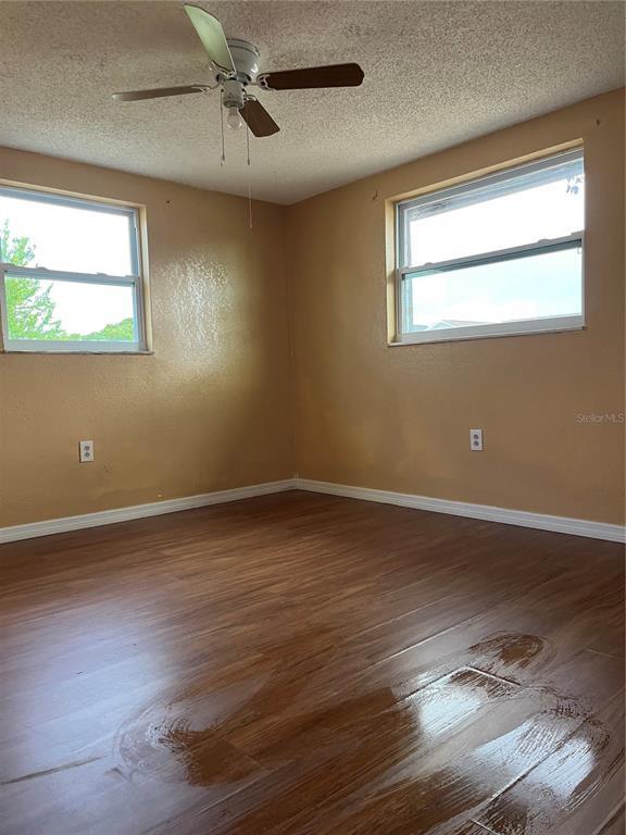 Building Photo - 6903 Mesa Verde St