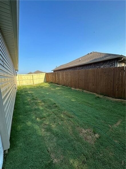 Building Photo - 6801 SW Chestnut Hill Rd