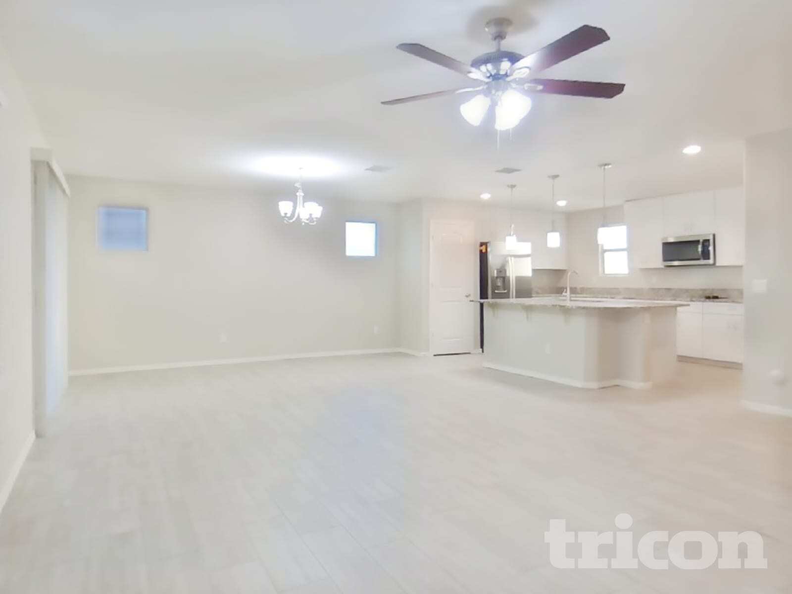 Building Photo - 11692 N 165th Ln