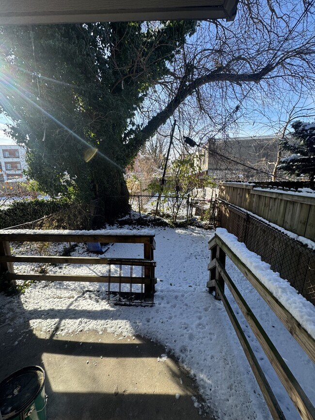 Building Photo - 5150 Wakefield St