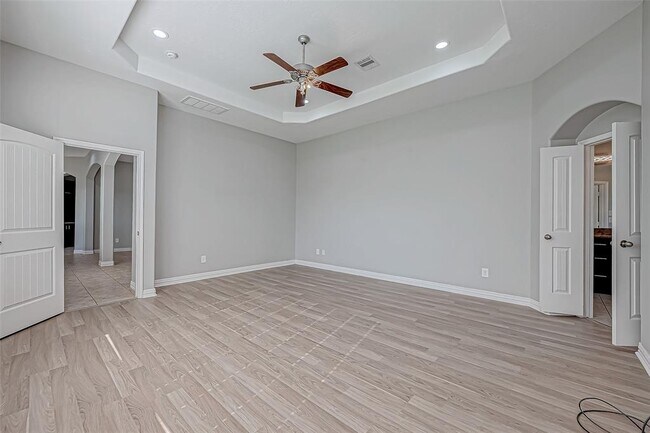 Building Photo - 30806 Academy Trace Dr