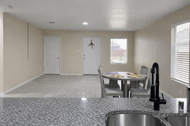 Building Photo - 1627 Cattle Dr Ln